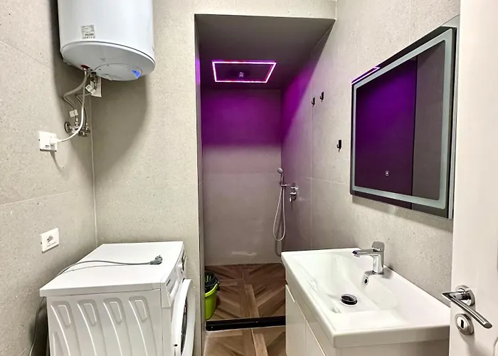 Apartman New Stylish Komuna E Parisit *